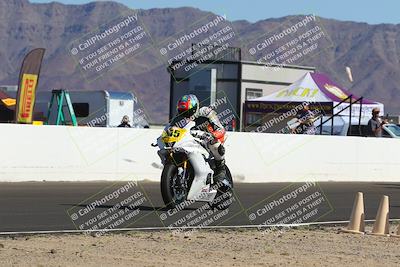 media/Sep-25-2022-CVMA (Sun) [[ee08ed6642]]/Race 6 Amateur Supersport Open/